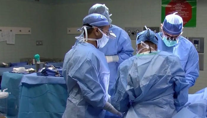 پنجاب کے پہلے سرکاری اسپتال میں گردے کی پیوندکاری پنجاب کے پہلے سرکاری اسپتال میں گردے کی پیوندکاری