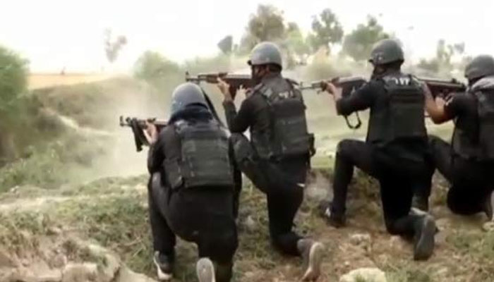 سندھ پولیس اپنے 6 اہلکاروں کو ڈاکوؤں سے بازیاب کرانے میں ناکام