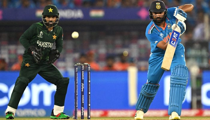 ورلڈ کپ: بھارت کی تمام شعبوں میں برتری، پاکستان کو 7 وکٹوں سے شکست