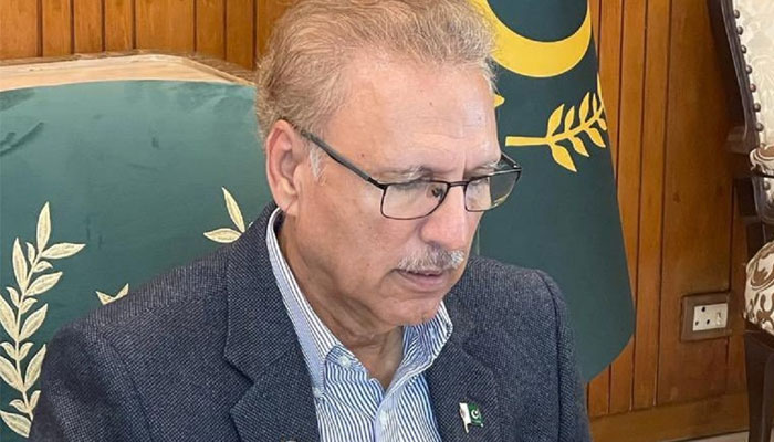 صدر عارف علوی سے پی ٹی آئی وفد کی ملاقات، ایوان صدر کی تصدیق