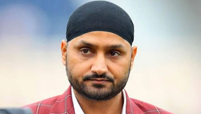 خراب امپائرنگ اور خراب قوانین پاکستان کو میچ میں مہنگے پڑگئے، ہربھجن سنگھ