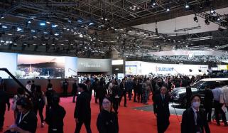 جاپان میں جدید گاڑیوں کی شاندار نمائش