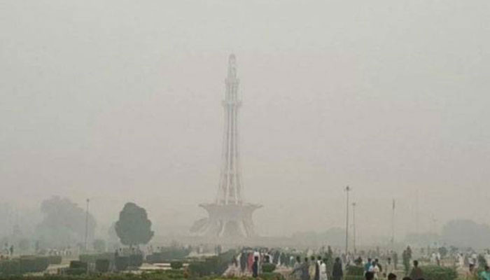 اسموگ سے بیماریاں، لاہور میں 4 ہزار نئے کیسز رپورٹ اسموگ سے بیماریاں، لاہور میں 4 ہزار نئے کیسز رپورٹ