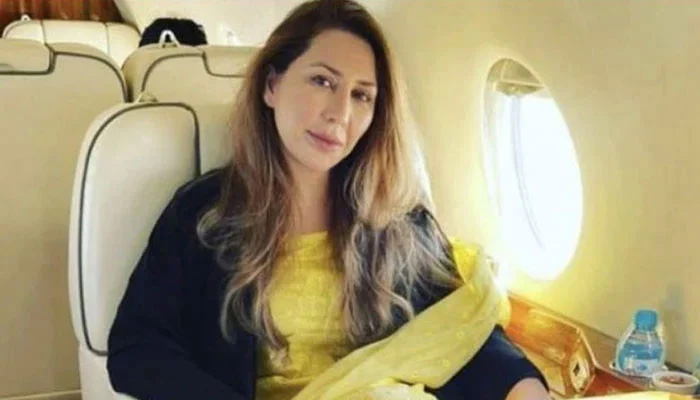 فرحت شہزادی عرف فرح گوگی--- فائل فوٹو