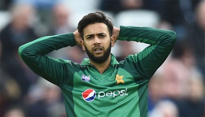 پہلی بار ورلڈ کپ میں ہمارے بولرز پر سوال اُٹھا ہے، عماد وسیم