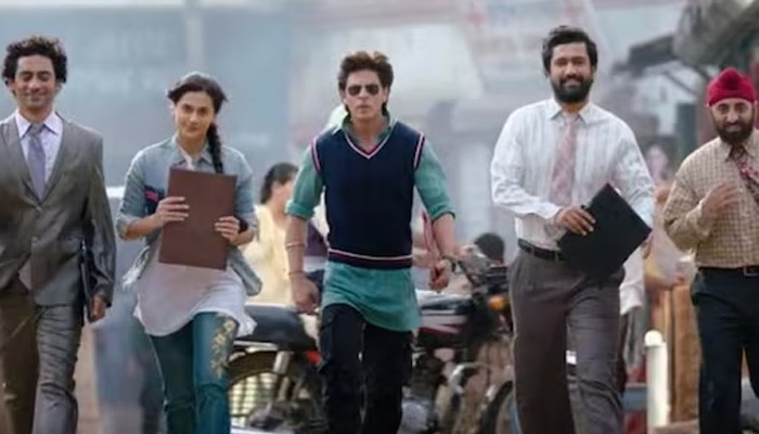 فلم کیلئے راجکمار ہیرانی کے گھر کے آگے ٹینٹ لگا لیا تھا، شاہ رخ کا مداح کو دلچسپ جواب