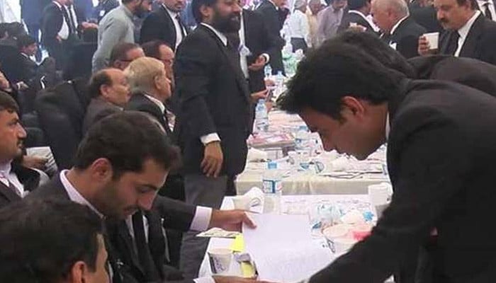 سندھ ہائیکورٹ بار کے انتخابات، ریحان عزیز صدر، زبیر احمد نائب صدر منتخب