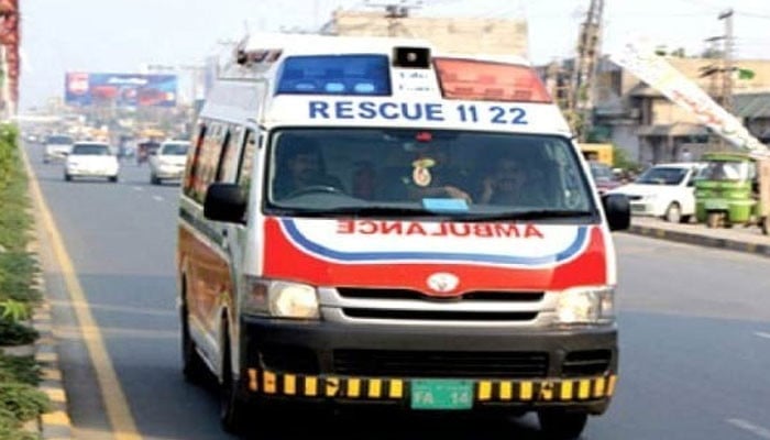 لاہور، روڈ حادثے میں نوجوان جاں بحق، اہل خانہ کا احتجاج