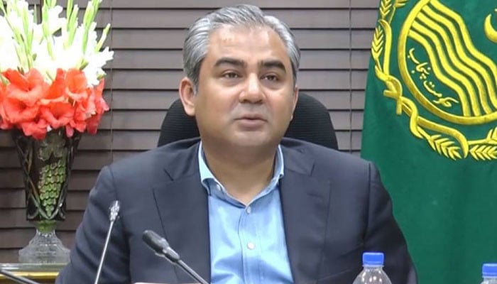 لاہور میں روز 24 ہزار ڈرائیونگ لائسنس بن رہے ہیں، نگراں وزیراعلیٰ
