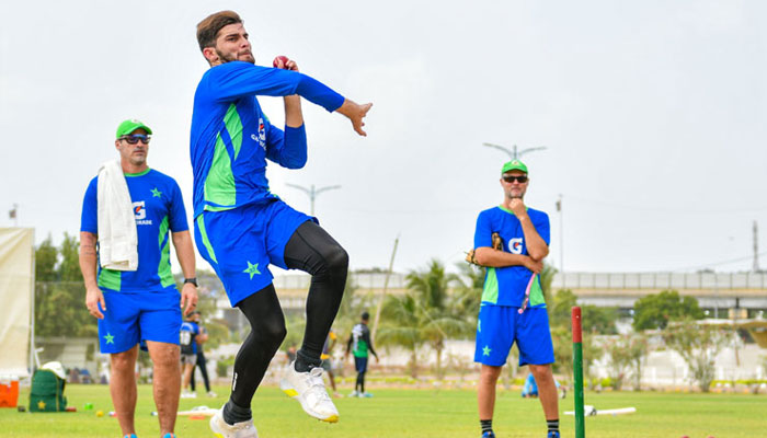 لیفٹ آرم فاسٹ بولر شاہین شاہ آفریدی ۔ فوٹو: فائل