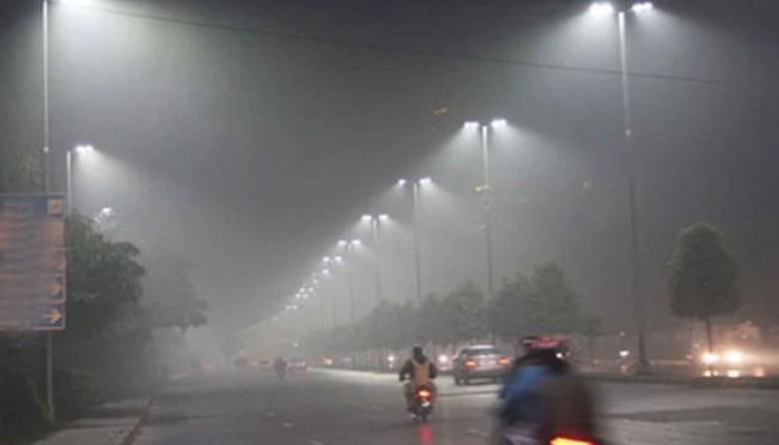پنجاب، موٹروے کے مختلف سیکشنز  دھند کے سبب بند