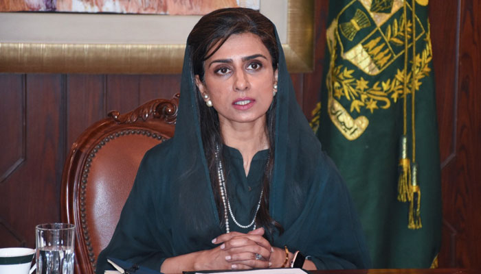 کسی کو دھکا دے کر یا ہراساں کرکے نہیں جیتنا چاہتے، حنا ربانی کھر