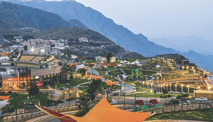 2023: سعودی عرب میں سیاحوں نے 100 ارب ریال خرچ کیے