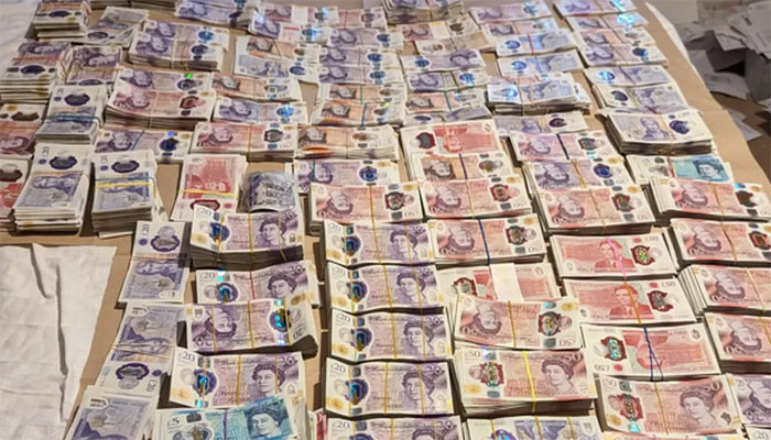 برطانیہ میں بھنگ درآمد کرنے والا مشتبہ گروہ گرفتار، 100 کلو بھنگ، نقدی اور کار برآمد
