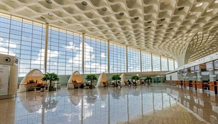 ممبئی ایئر پورٹ پر خاتون 40 کروڑ مالیت کی منشیات کے ساتھ پکڑی گئی