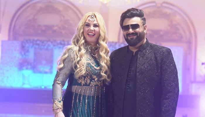ساحر علی بگا اور یوکرینی گلوکارہ کے گیت ”لٹھے دی چادر