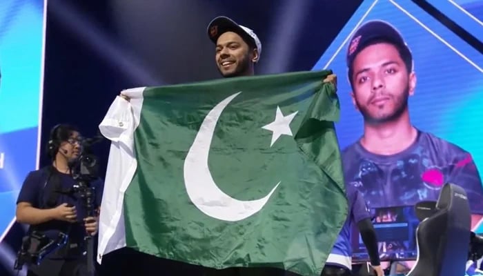پاکستانی گیمر ارسلان ایش نے ٹیکن ورلڈ ٹور فائنل جیت لیا
