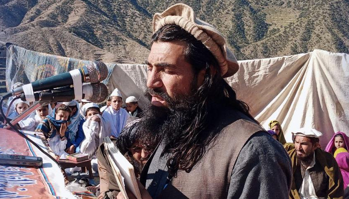 دستار بندی تقریب میں متعدد افغان رہنماؤں نے بھی شرکت کی - فوٹو: سوشل میڈیا