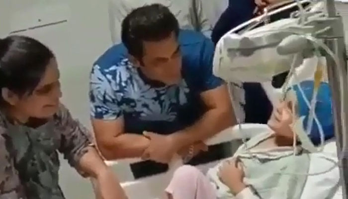 سلمان خان کی کینسر کو شکست دینے والے کمسن بچے سے ملاقات