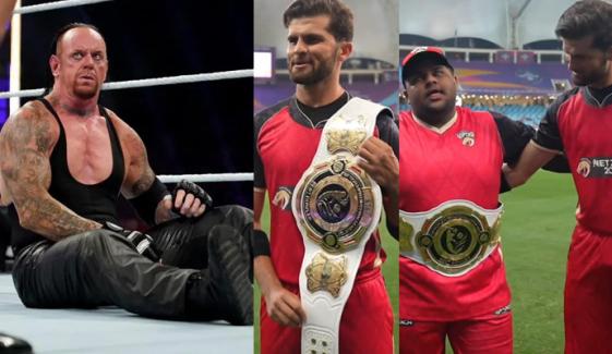 شاہین کی اعظم سے شرارت میں ریسلنگ کا تڑکا