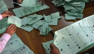 سپریم کورٹ کی امیدواروں کو الیکشن لڑنے کی اجازت: بیلٹ پیپر کی دوبارہ چھپائی آخر میں ہوگی 