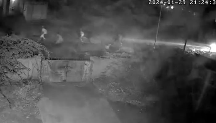 سوشل میڈیا CCTV فوٹیج گریب