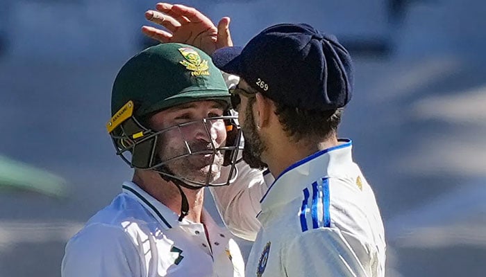 ویرات کوہلی نے میچ کے دوران مجھ پر تھوکا تھا، ڈین ایلگر