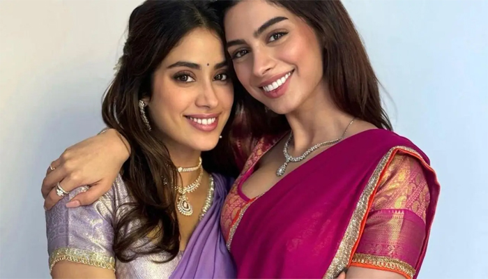 Janhvi Kapoor publicly apologizes to sister Khushi Kapoor after apparent fight