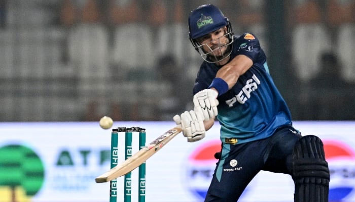 فیلڈنگ میں امپروومنٹ کی ضرورت ہے، ریزا ہینڈریکس