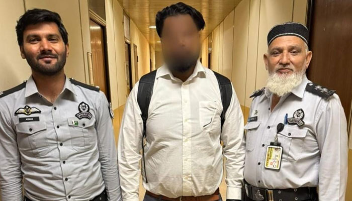 جعلی ویزا، بیرون ملک سے آنے والا مسافر کراچی میں گرفتار