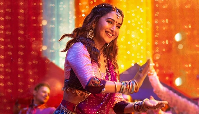 Madhuri Dixit enters ‘Bhool Bhulaiyaa 3’ as Vidya Balan’s sidekick