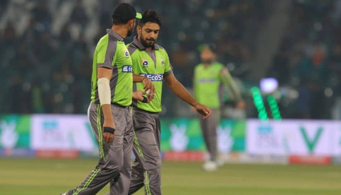 حارث رؤف کے کندھے کا اسکین کرا لیا گیا