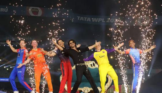 ویمنز پریمیئر لیگ: شاہ رخ خان کی افتتاحی تقریب میں پرفارمنس، ویڈیو وائرل