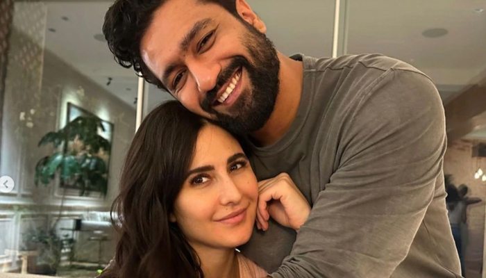 Katrina Kaif ‘baffles’ Vicky Kaushal by picking philosophy books