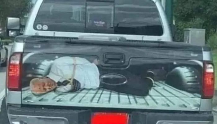 فوٹو بشکریہ سوشل میڈیا