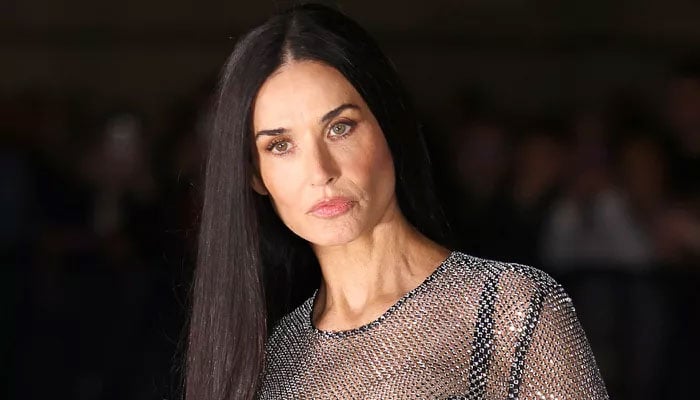 Demi Moore appears bold and beautful while celebrating Dolce &Gabbana 