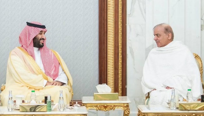 شہباز شریف اور محمد بن سلمان کی بات چیت کا محور پاک سعودی تعلقات کو مزید مضبوط بنانا تھا۔