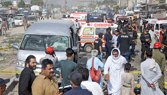 کراچی کے علاقے  لانڈھی مانسہرہ کالونی دہشت گرد حملے کے مقام کا ایک منظر