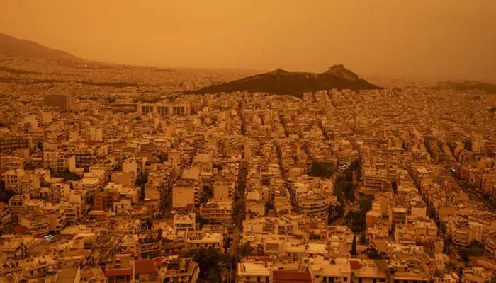 Athens turns into a ‘colony of Mars’ from Sahara dust storm