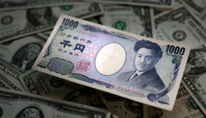 جاپانی ین امریکی ڈالر کے مقابلے میں 158 فیصد نیچے گر گیا