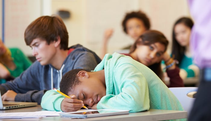 Here’s how to exercise break during tiring classes boosts your learning