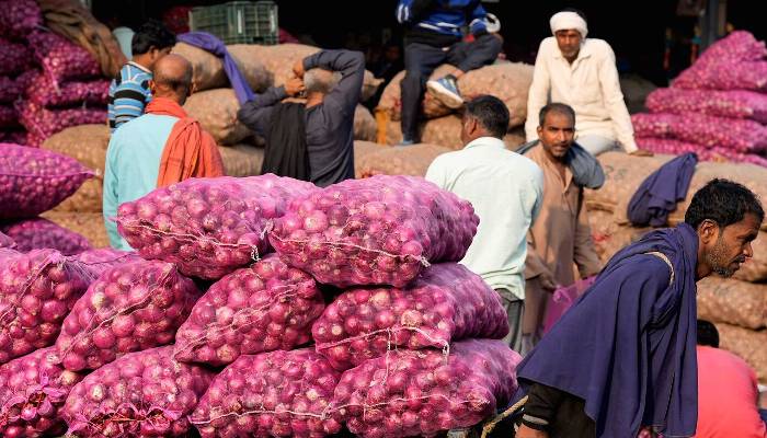 Indian govt lifts onion export ban amid Maharashtra elections