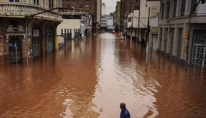 Brazil hit by devastating floods, 39 dead