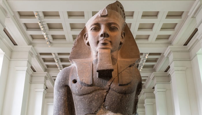 فرعون ثانی کا چوری مجسمہ - فوٹو: سوشل میڈیا