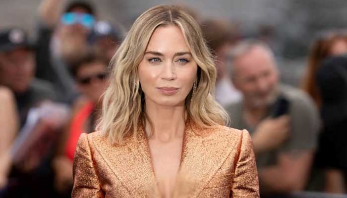 Emily Blunt talks about challenges of finding chemistry with co-actors to film intimate scenes
