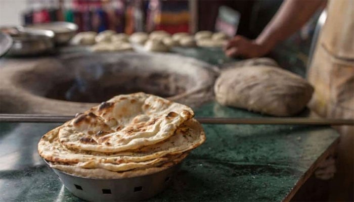 کراچی میں تندوری نان کی قیمت 17، چپاتی 12 روپے مقرر