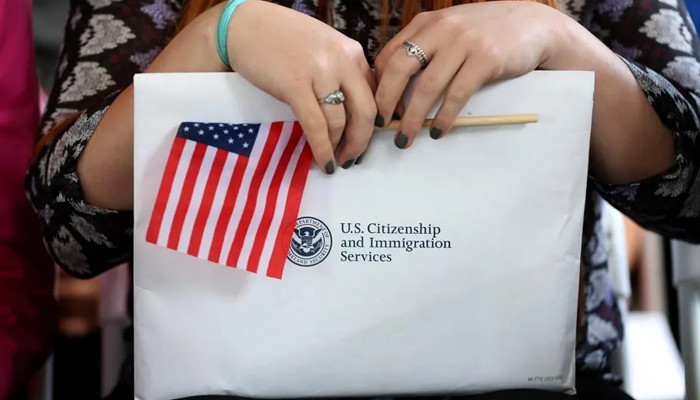 USCIS new instructions for H-1B visa holders who are expelled from jobs 