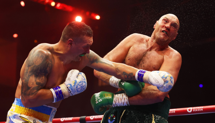 Oleksandr Usyk becomes undisputed world’s heavyweight champion