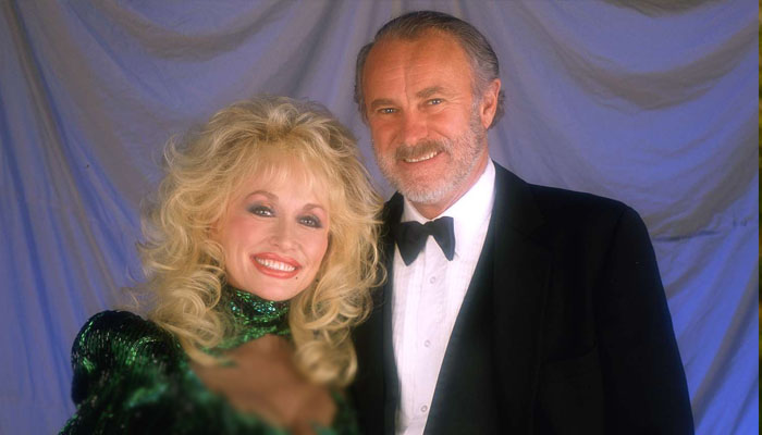 Dolly Parton honors '9 to 5' costar Dabney Coleman after his death: 'miss him greatly'