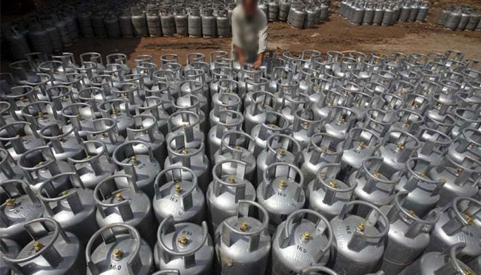 اوگرا نے ایل پی جی سستی کردی، نوٹیفکیشن آگیا